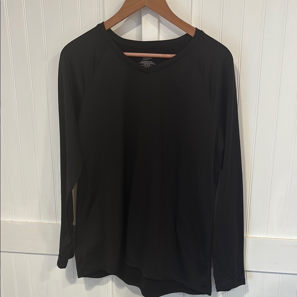 ClimateRight by CuddlDuds black long sleeved top size XL (fits like L)